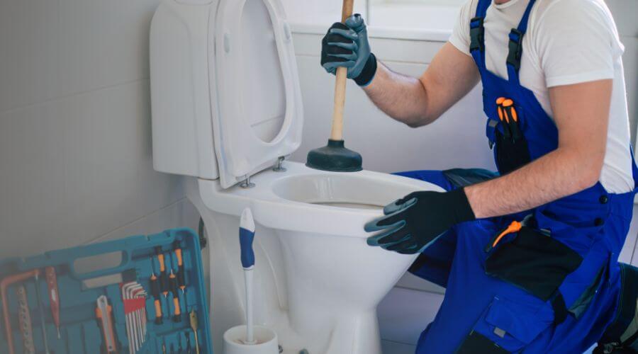 Local annual plumbing maintenance in Haddam, KS
